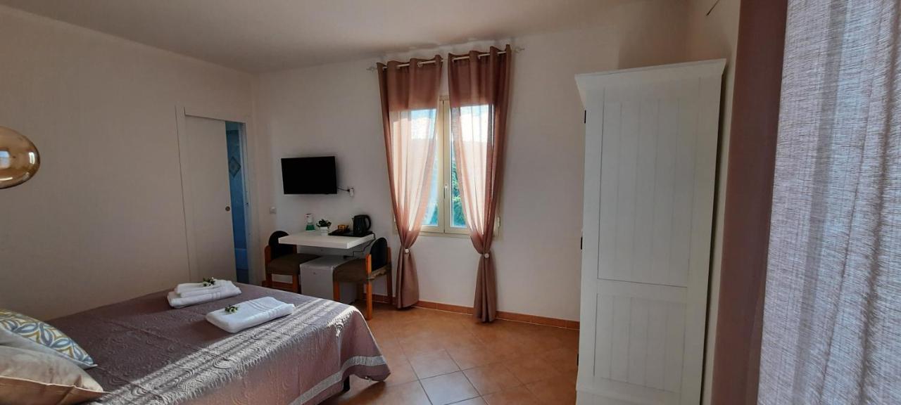 Monte Becco Panoramic Rooms 산타테레사의갈루라 외부 사진